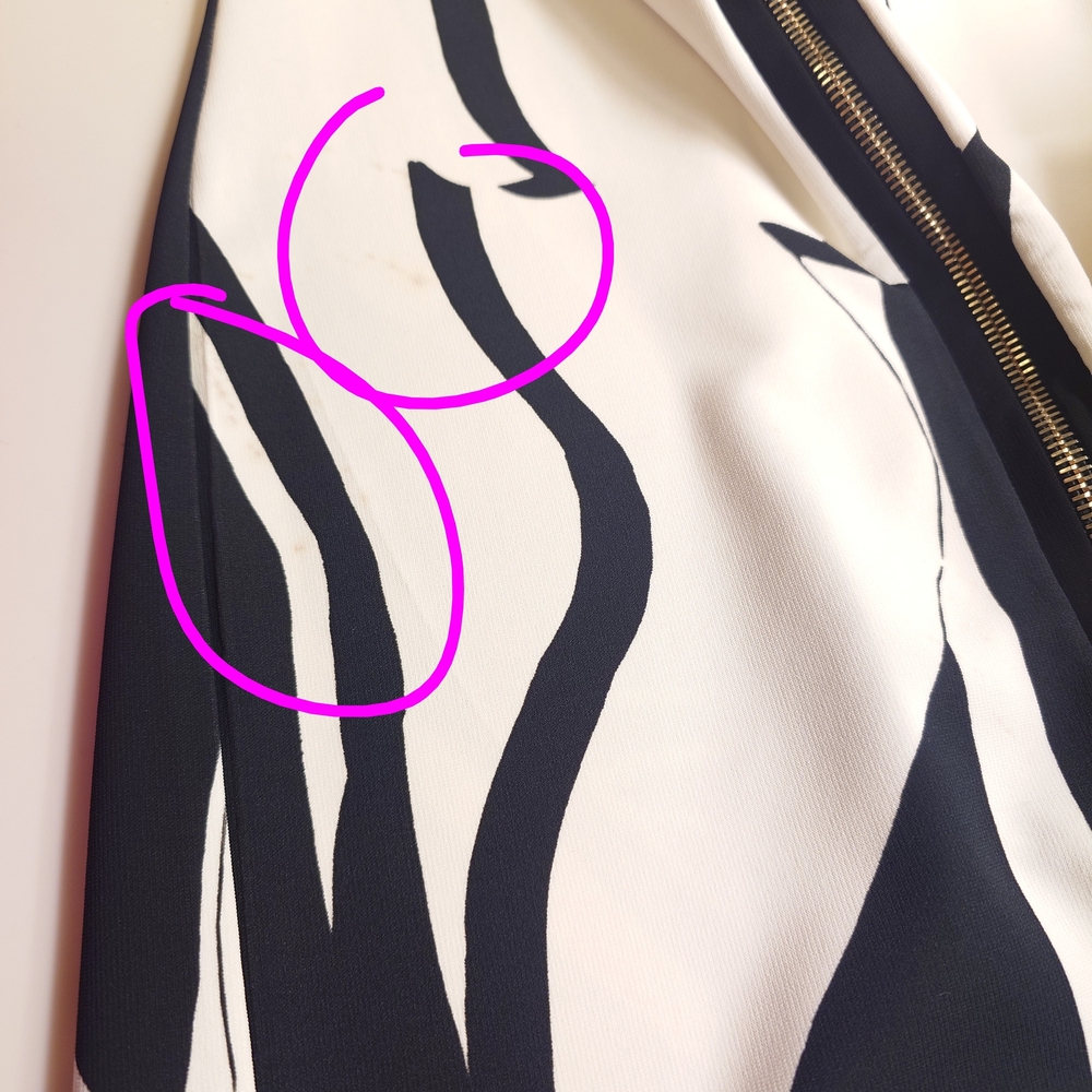 FLAW Zip-up ROBERTO CAVALLI Runway Leaves Print Black White Short Dress Mini 38 - Picture 16 of 16